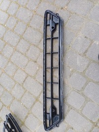 фото thumb №1, Решётка бампера volvo xc60 ii 2017- середина r-design