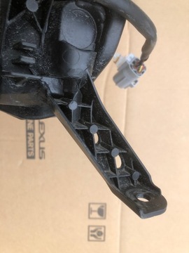 фото thumb №8, Галоген drl правий lexus rx iv рестайлінг 4 pin 2019-