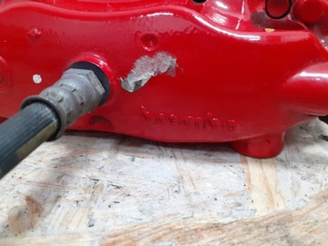 фото thumb №5, Maserati granturismo 4.7 зажимы левый правые зад