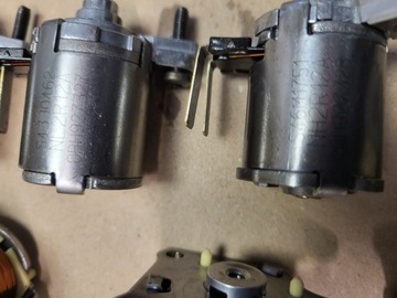 фото thumb №10, Клапан мехатроника коробки dsg vw passat b8 4x4 golf skoda superb iii 3v оригинальный номер