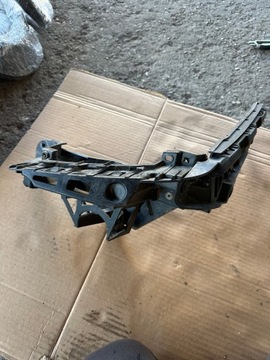 фото thumb №1, Ползун бампера правый зад 9686704580 peugeot 508 1 i sedan