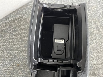 фото thumb №10, Mercedes c класс w204 2.2 cdi туннель средний подлокотник гнездо usb оригинал