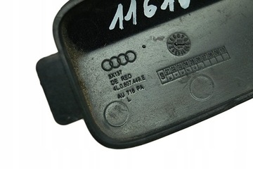 фото thumb №3, Заглушка фаркоп бампера левый зад audi q7 4l