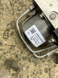 фото thumb №2, Tesla y 2023 насос abs