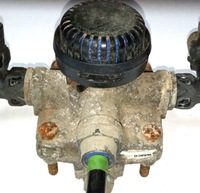 фото thumb №1, Клапан релейний renault premium dxi volvo fh