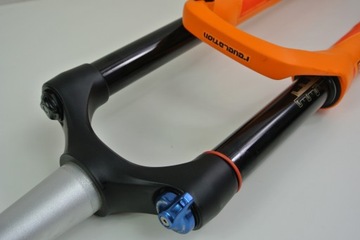 АМОРТИЗАТОР ROCK SHOX REVELATION RC3 29 ДЮЙМОВ 140 ММ