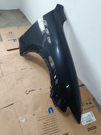 фото thumb №8, Крила перед правий levante