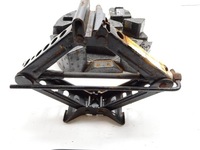 фото thumb №6, Домкрат ключ болт вкладка ford focus mk3