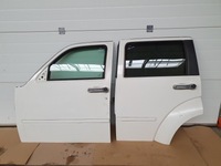 фото thumb №1, Дверь перед задняя левый левый стекло ручка хром r/t dodge nitro