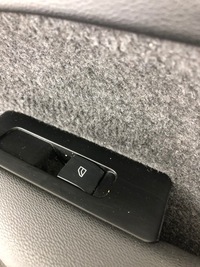 фото thumb №8, Volvo xc40 правый обшивка задних дверь обивка 31407710