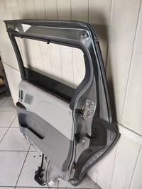 фото thumb №10, Дверь задняя правая сторона toyota sienna 3 2011