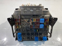 фото thumb №4, Коробка запобіжників renault 5010466930