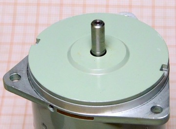 Шаговый двигатель 27В 280 шагов DSZ-0.04A CCCP НЕ ИСПОЛЬЗУЕТСЯ [R3]A