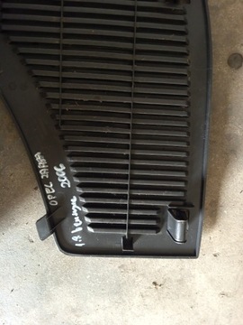 фото thumb №6, Заглушка багажника правые зад opel zafira 13131327 322225228