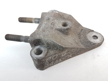 фото thumb №1, Лапи двигуна кронштейн кріплення jaguar x-type 2.0 d