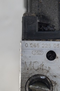 фото thumb №7, Ford mondeo mk3 2,5 v6 насос тормозная abs блок управления 0265225061
