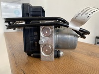 фото thumb №9, Tesla модель 3 - насос тормозная abs 1044745-10-b