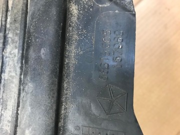 фото thumb №3, Cherokee wk2 dodge durango корпус основа коробка запобіжників