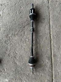 фото thumb №1, Приводной вал правый перед toyota yaris cross kross 1.5 гибрид 43410-0d810