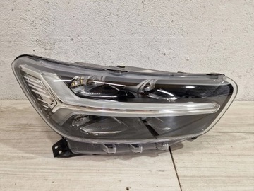 фото thumb №1, Volvo xc40 mid led 32293923 права лампа