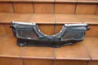 фото thumb №1, Mercedes w124 жабо перед передні пластиковий впуск повітря