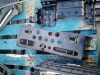 фото thumb №5, Toyota avensis verso 01- крепления сидений 2 ряд ремни болты комплект