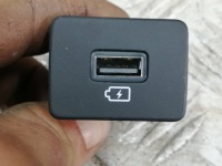 Купити Роз'єм вхід port usb sandero 3 280239782r, фото thumb