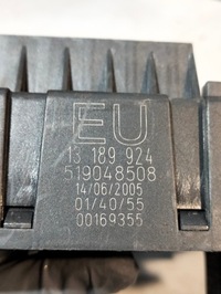 фото thumb №8, Коробка запобіжників opel vectra c оригінальний номер 13189924 13125485ax