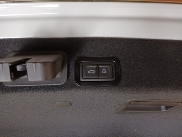 фото thumb №11, Audi a6 4g c7 sedan рестайлинг крышка багажника ls9r 28km w цвет bez покраска