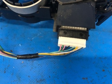 фото thumb №4, Переключатель поворотов pod руль toyota prius - 30 09-17 84140471