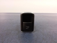 фото thumb №1, Mercedes e w212 кнопка кришки задня a2129059200