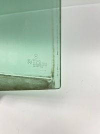 фото thumb №4, Стекло левая зад задняя сторона водителя боковая дверь mercedes w124 sedan