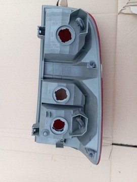 фото thumb №12, Лампа ліва зад задня toyota hilux оригінал європа 11-