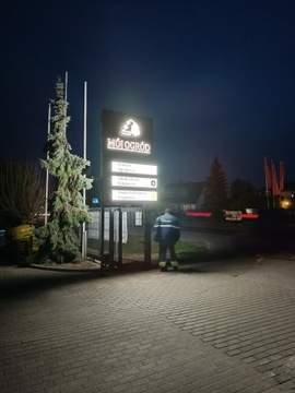 СВЕТОДИОДНЫЙ РЕКЛАМНЫЙ ПИЛОН DIBOND ДВУХСТОРОННИЙ РЕЗАК 3х1,25м