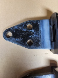 фото thumb №3, Петлі кришка багажника задня wrangler jl 18+ 68282145ab