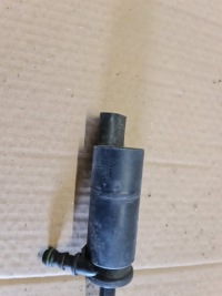 фото thumb №3, Помпа омивача bmw 8377613