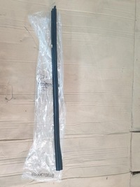 фото thumb №1, Mercedes gla w247 2020- планка прокладка оббивка a2477273401