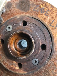 фото thumb №3, Поворотний кулак zoe лівий перед