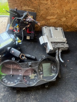 фото thumb №1, Блок керування двигуна набір altea i 2,o fsi 06f906056fk