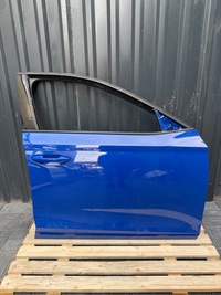 фото thumb №1, Skoda octavia iv дверь правое передние