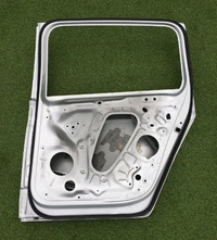 фото thumb №13, Volkswagen vw touran 5ta 2015r. дверь правые задние