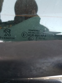 фото thumb №5, Стекло крышки 2016r peugeot 208