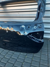 фото thumb №3, Кришка багажника задня maserati levante ładna