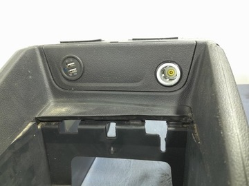 фото thumb №7, Audi q2 підлокітник тунель середній 81b863241b