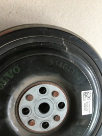 Шкив к volvo v40 2,0 14- в Украине, фото thumb