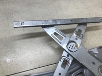 фото thumb №12, Подъемник стекло правый задняя santa fe i 9882026200