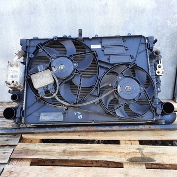 фото thumb №12, Range rover evoque 2.2 автомат pas переднє радіатор комплект