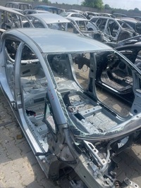 фото thumb №1, Opel corsa d 5d дах різні кольори