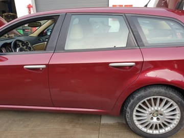 фото thumb №1, Alfa romeo 159 sw універсал двері ліві задні 583/a