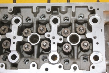 фото thumb №6, Головка vw golf vii audi seat skoda 1.6 tdi clh 04l103373 04l353a